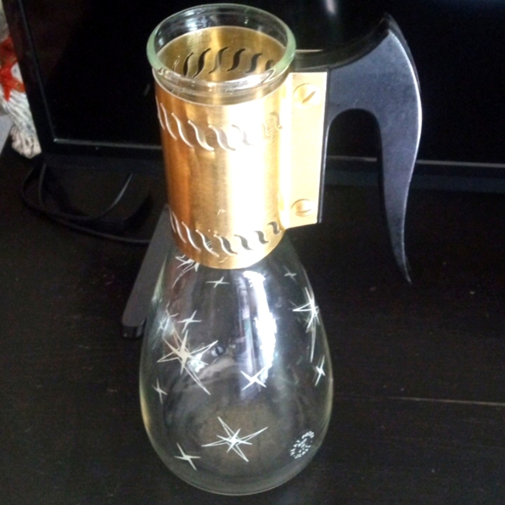 Vintage Atomic Star Gold Top Coffee Carafe 10 ounce. Black Ornate handle.